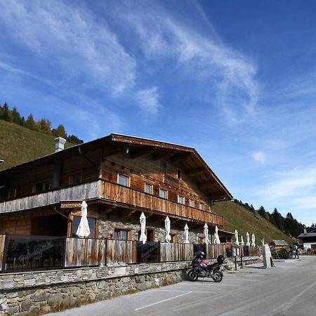 New Holiday Home On The Alm With Terrace And Balcony Zellberg ภายนอก รูปภาพ