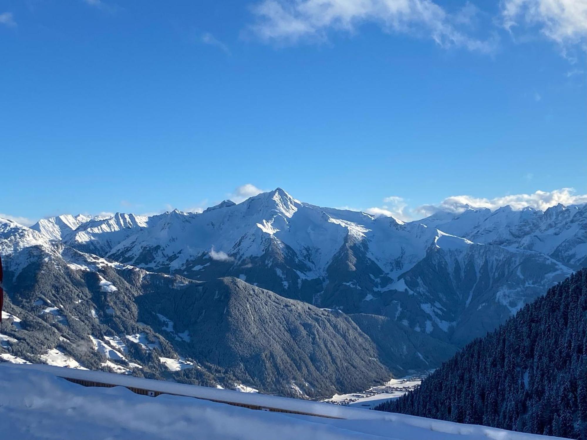 New Holiday Home On The Alm With Terrace And Balcony Zellberg ภายนอก รูปภาพ